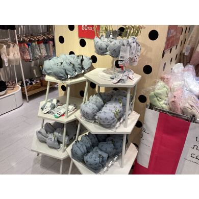 セール商品残りわずか、、、、