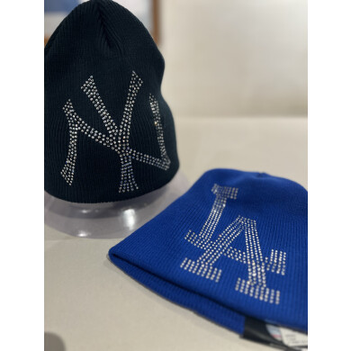 【NEWERA】ベーシック ビーニー Rhinestone ラインストーン ビッグロゴ 