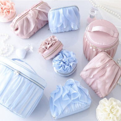 【NEW】ひらひらのフリルが可愛い🩷ᩚ春の新作ポーチ⸜🌷⸝‍