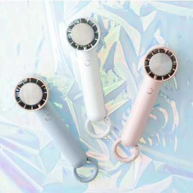 【NEW】ひんやり気持ちいいハンディファン🧊🍃