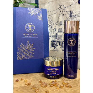 【あなたはどっち？】潤い守る化粧水＆クリームセット✨