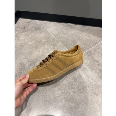 adidasのTOBACCO登場！