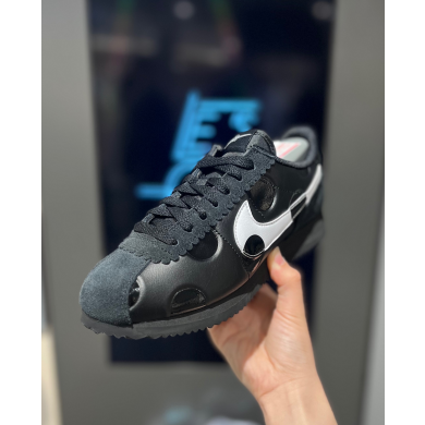 NIKE CORTEZ⚪️⚫️♡