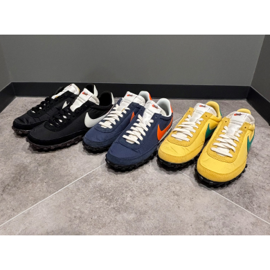 【新作】Nikeスニーカー⚫️🔵🟡