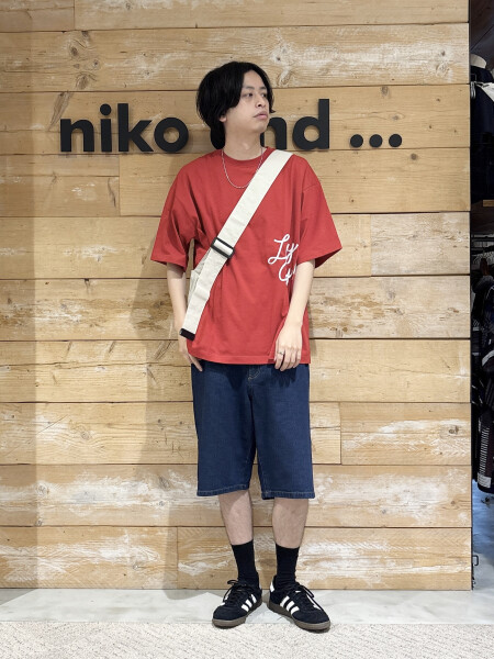 鮮やか！赤コーデ🟥