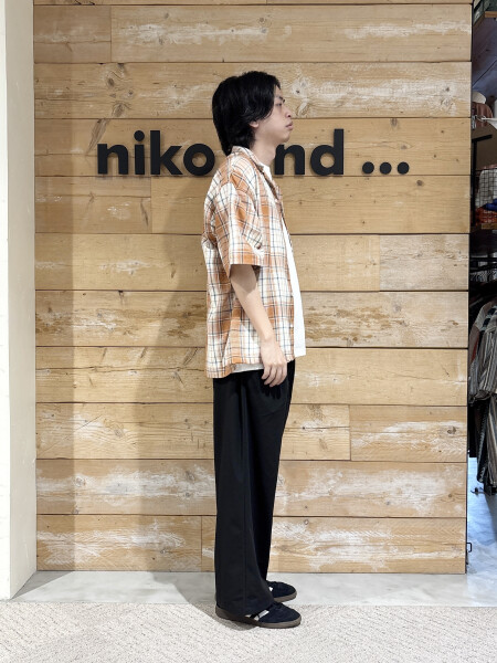 夏の明るめシャツコーデ