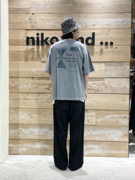 夏のTシャツラフコーデ