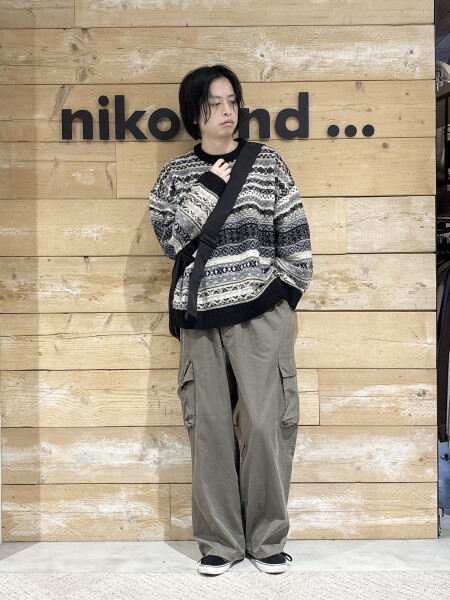 柄ニットコーデ