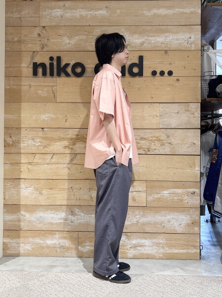 “ラフに着られるきれいめ”