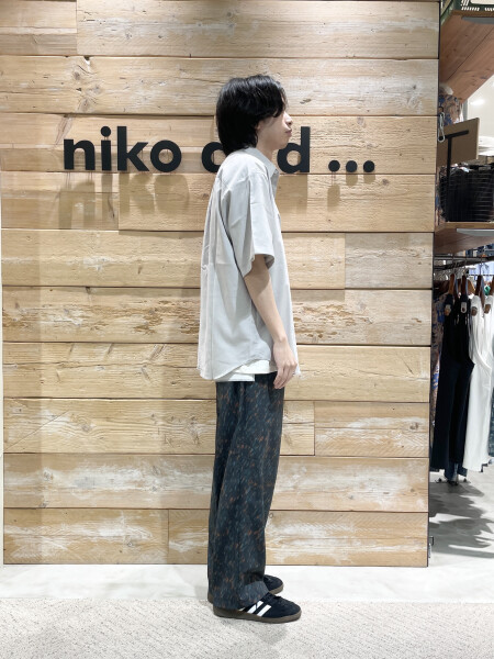 きれいめシャツ✖️総柄パンツ