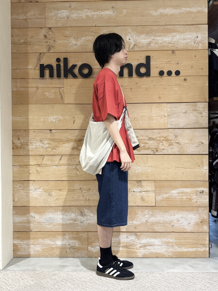 鮮やか！赤コーデ🟥