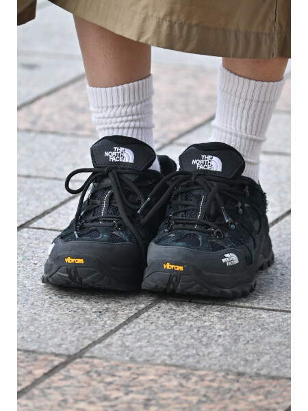 秋のワントーンコーデ🍂